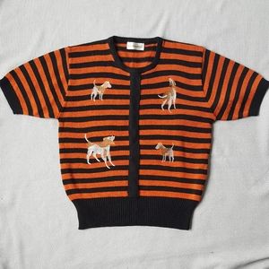 Embroidered dogs knit top